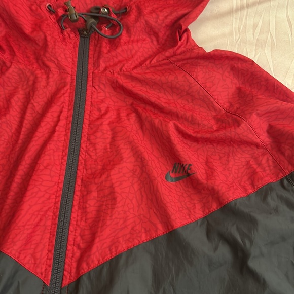 Nike Full Zip Hooded Windbreaker Jacket RN#56323 - Picture 3 of 4